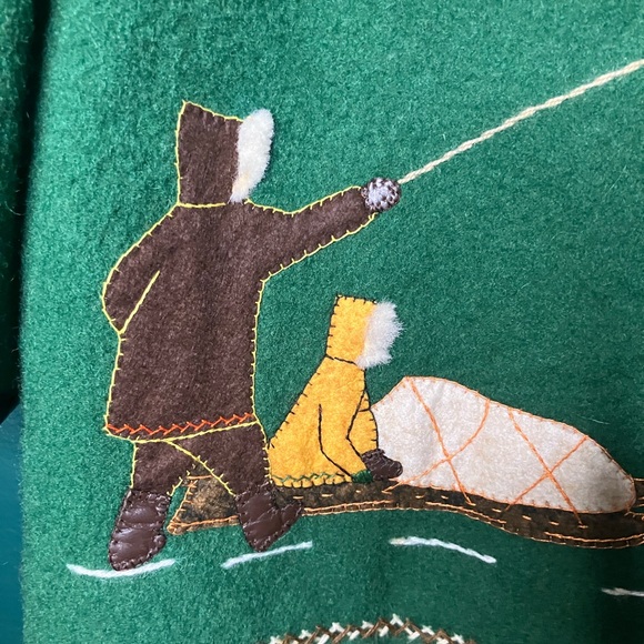 James bay Inuit jacket - Picture 8 of 11